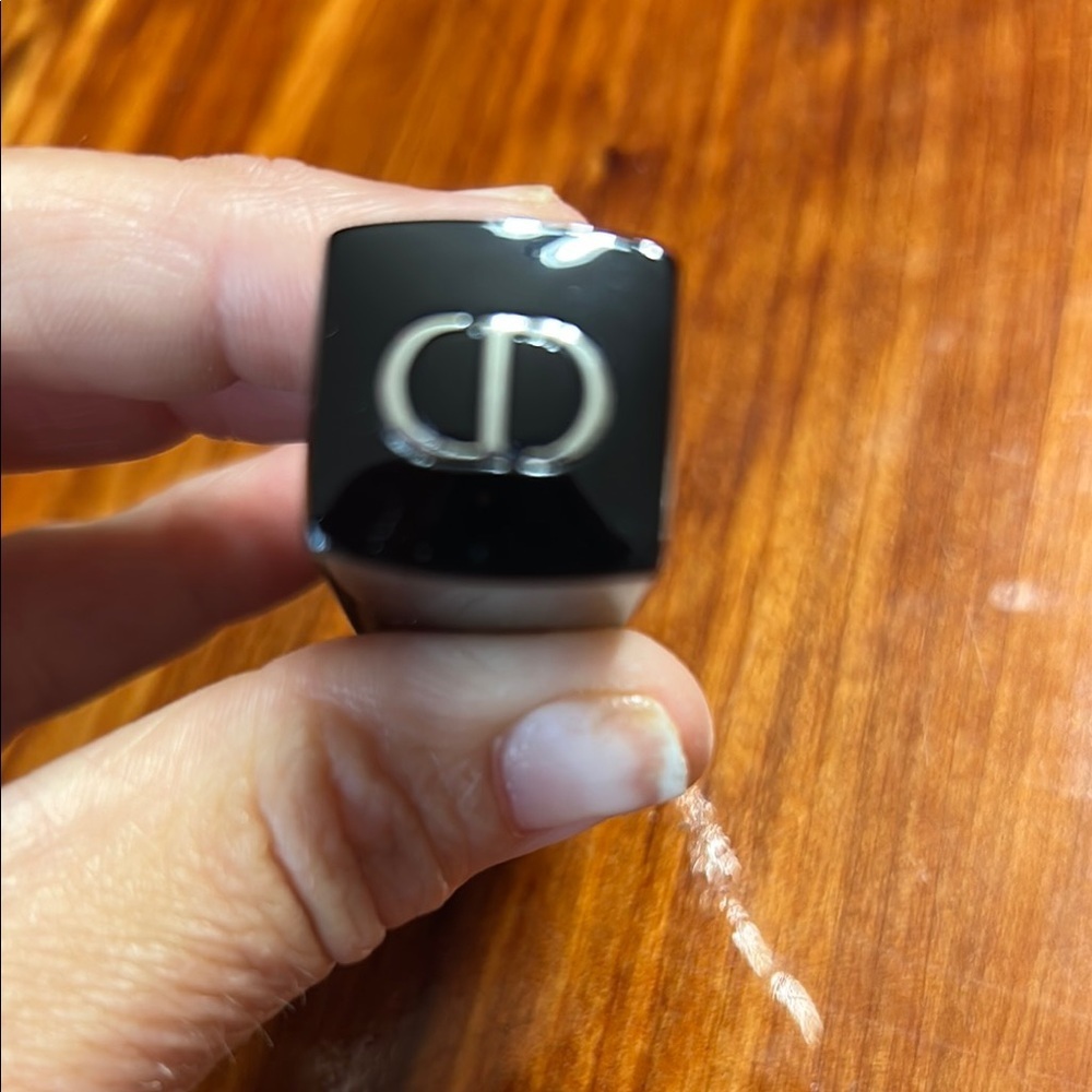 Dior Red Lipstick Vibrant Creamy Finish - Picture 3 of 3